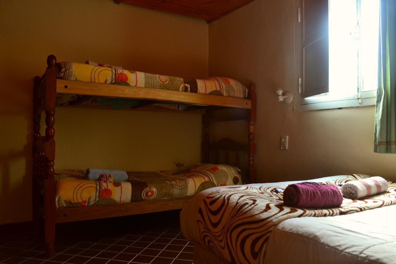 Giramundo Hostel Suites Humahuaca Eksteriør billede